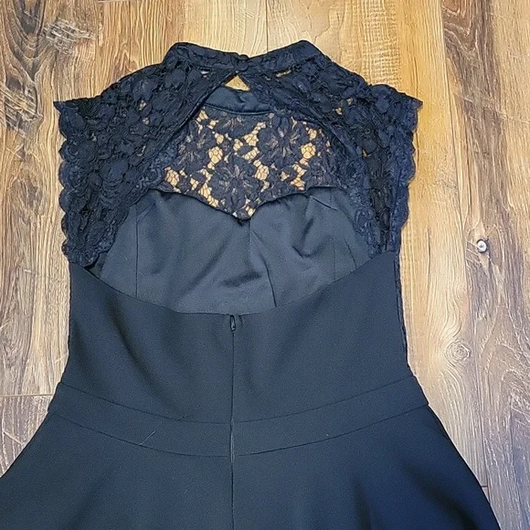 Dress - Picture 4 of 4